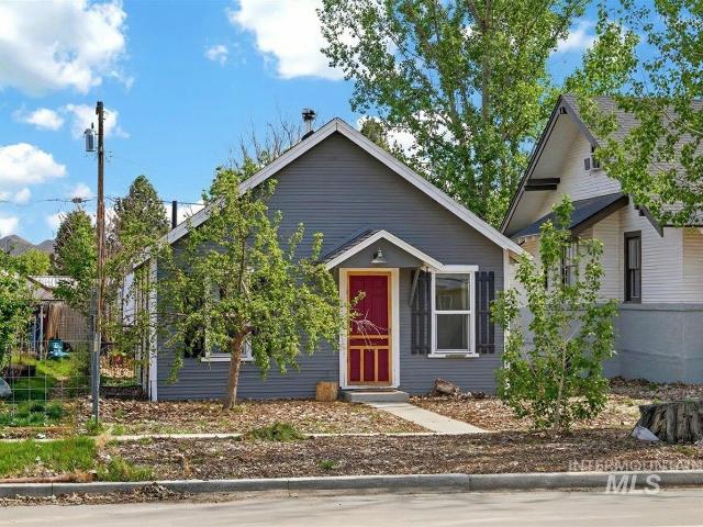 House for sale in Emmett, Gem County