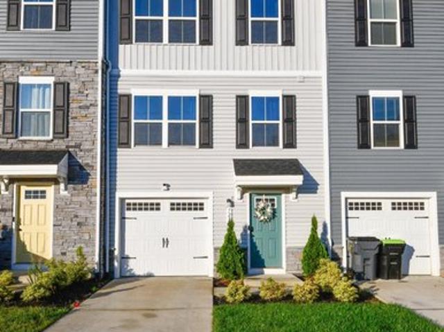 Townhouse for sale in Virginia