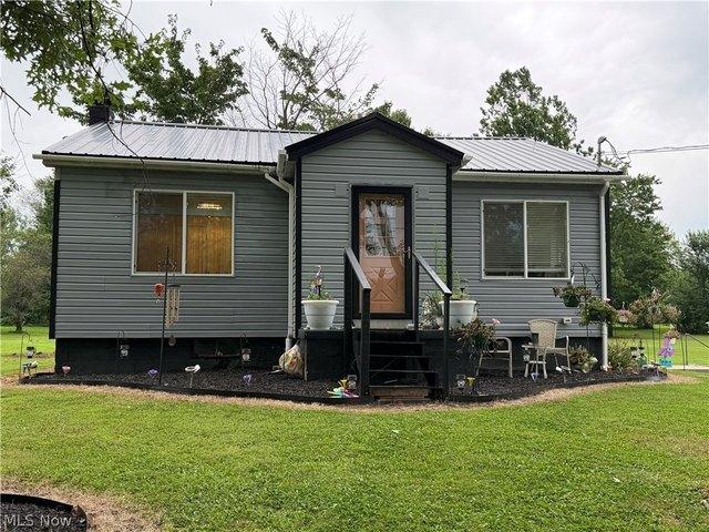 House for sale in Cortland, Ohio