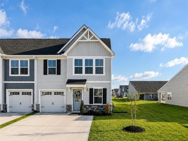 Townhouse for sale in Virginia