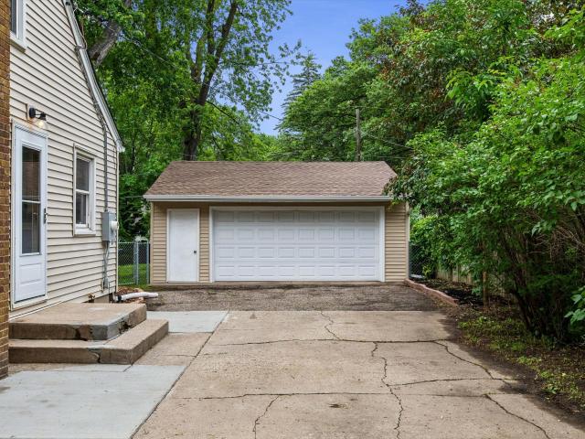House for sale in Hennepin, Minnesota