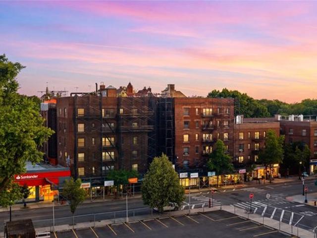 Condo for sale in Queens, Arverne
