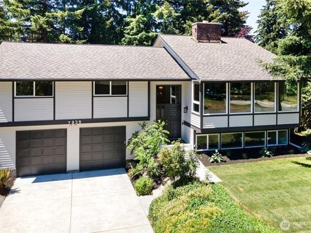 House for sale in Mercer Island, Washington
