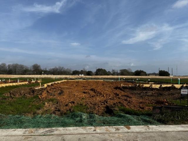 House for sale in Thompsons, Texas