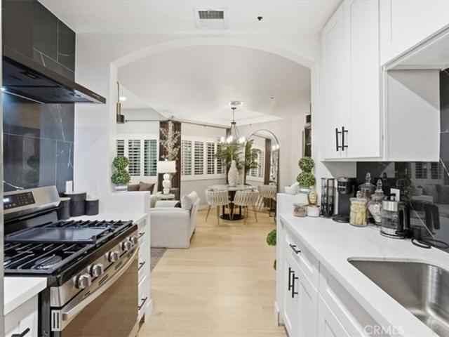 Condo for sale in Reseda, Canoga Park