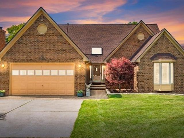 House for sale in Algonac, Michigan