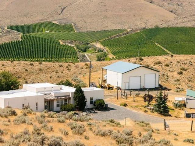 House for sale in Yakima, Yakima County