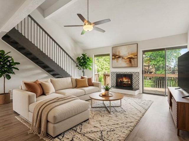 Townhouse for sale in League City, Texas