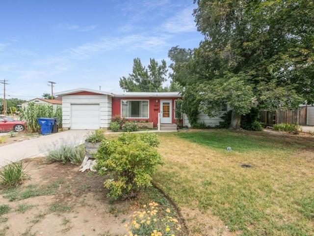 House for sale in Sandy, Utah