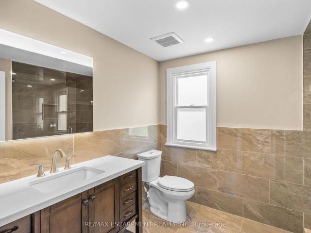 House for rent in Burlington, Golden Horseshoe