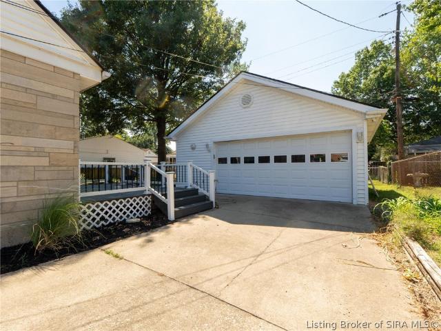 House for sale in Jeffersonville, Indiana