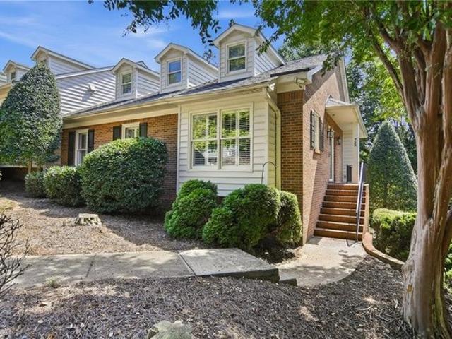 Townhouse for sale in Pfafftown, North Carolina