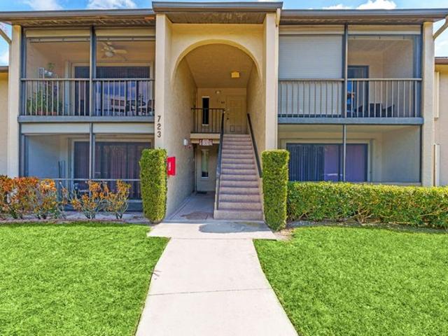 Condo for sale in Greenacres, Florida