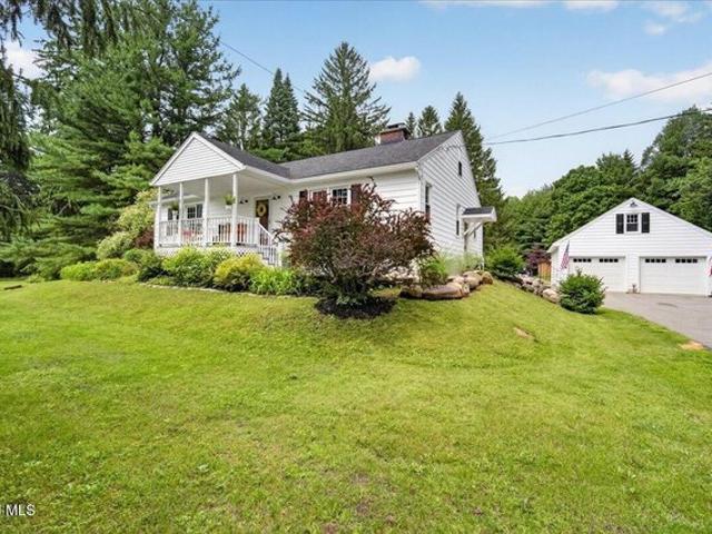 House for sale in Saratoga, New York