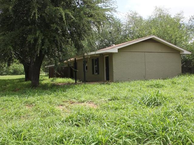 House for sale in Pearsall, Texas