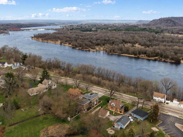 Property for sale in Prairie Du Sac, Wisconsin
