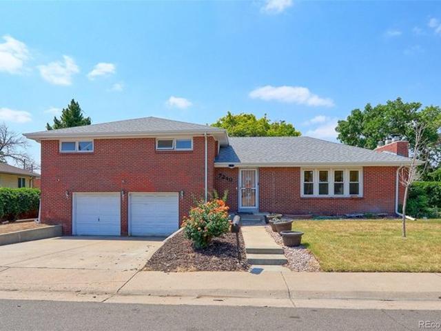 House for sale in Commerce City, Colorado