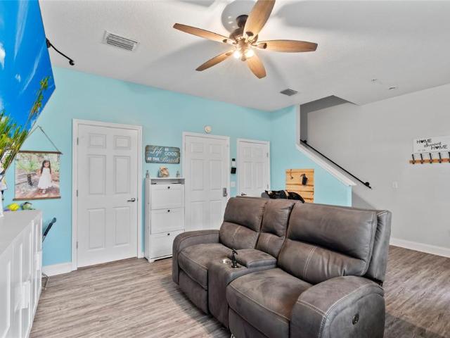 Townhouse for sale in Seminole, Florida
