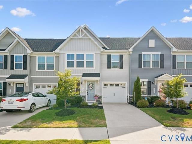 Townhouse for sale in Virginia