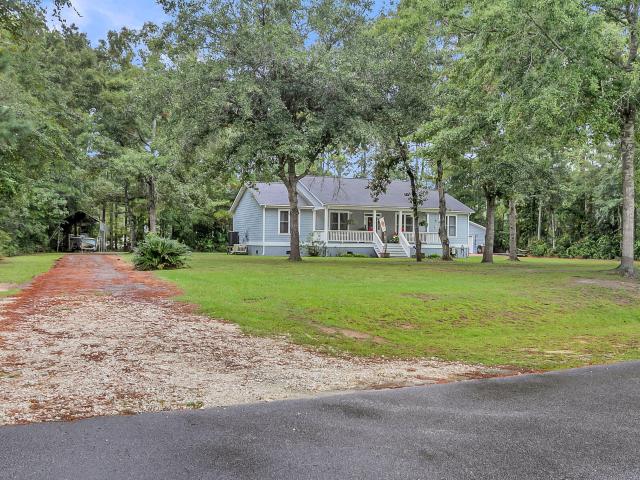 House for sale in Awendaw, Charleston County