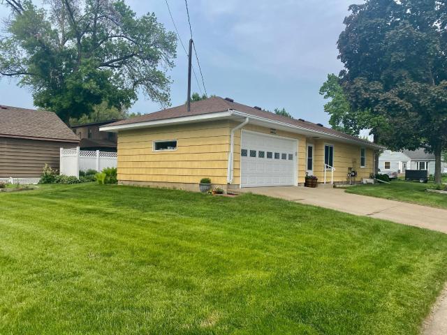 House for sale in Hennepin, Minnesota