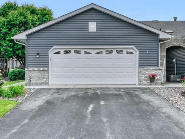 Townhouse for sale in Forest Lake, Minnesota