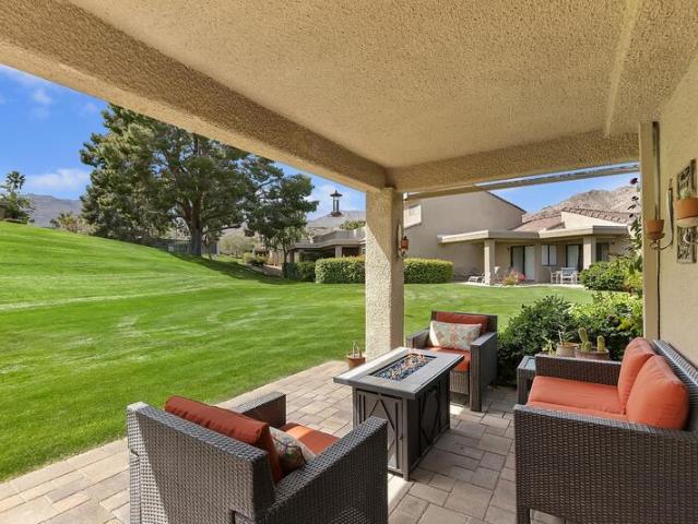 Townhouse for sale in Palm Desert
