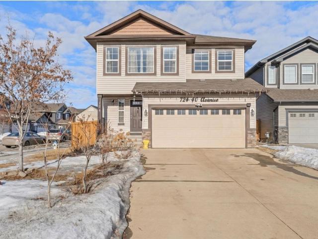 House for sale in Wedgewood, Alberta