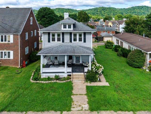 House for sale in New Martinsville, West Virginia