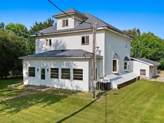 House for sale in Marshall, Illinois