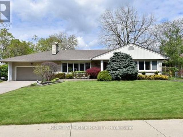 House for sale in Burlington, Ontario