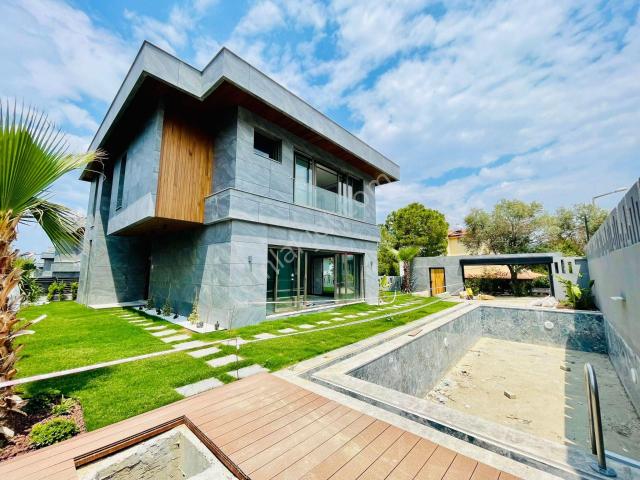 Kuşadasi, Aydin içerisinde satılık Villa