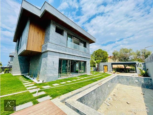 Kuşadasi, Aydin içerisinde satılık Villa