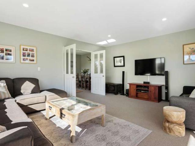 Property for sale in Loburn, Canterbury