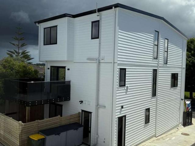 House for sale in Howick