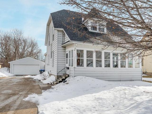 House for sale in Neenah, Wisconsin