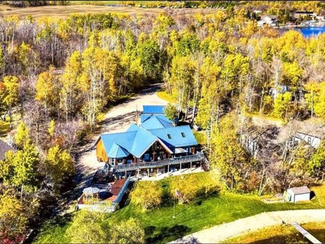House for sale in Bottineau, North Dakota
