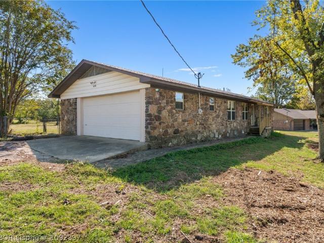 House for sale in Mountainburg, Crawford County