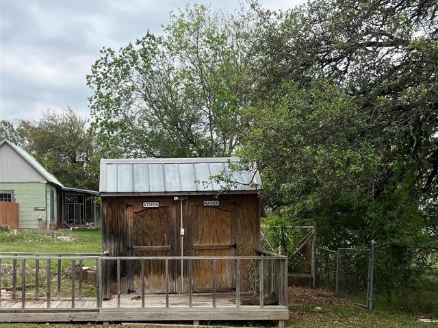 House for sale in Hamilton, Texas