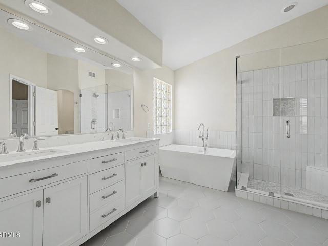 House for sale in Laveen, Arizona