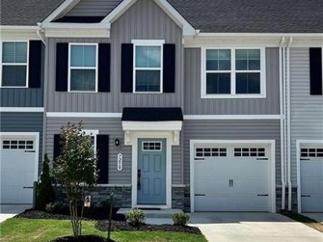Townhouse for sale in Virginia