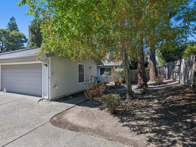 Townhouse for sale in C Section, Rohnert Park