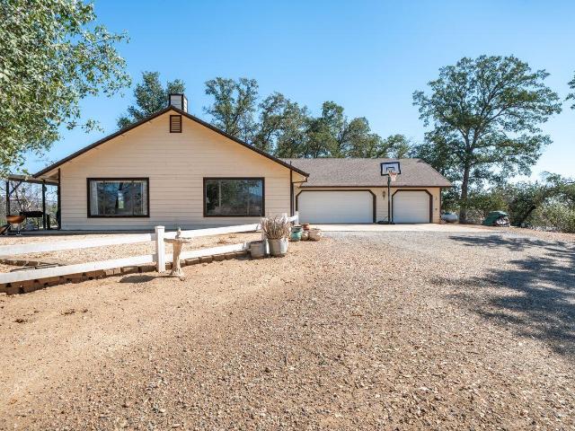 House for sale in Shasta, California