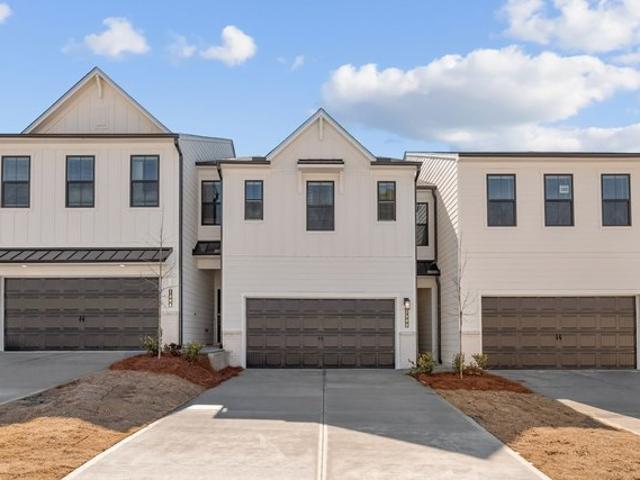 House for sale in Flowery Branch, Hall County