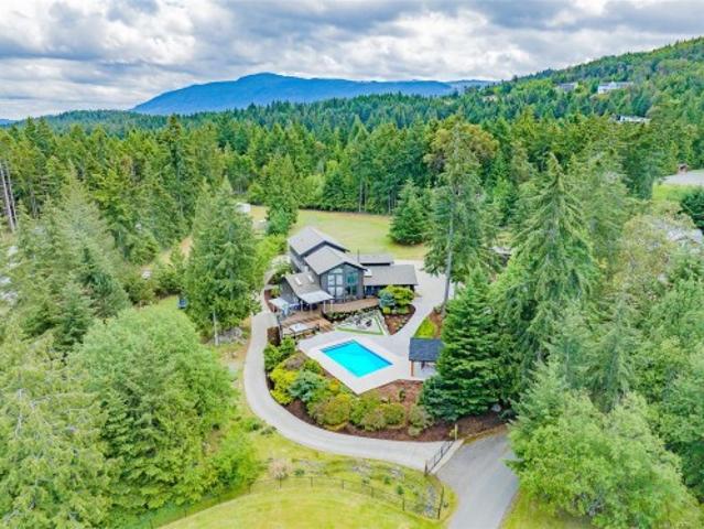 House for sale in Lantzville, British Columbia