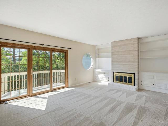 Condo for sale in Kenwood, Ohio