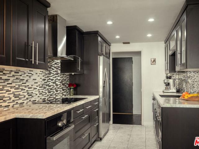 Condo for sale in Canoga Park, California
