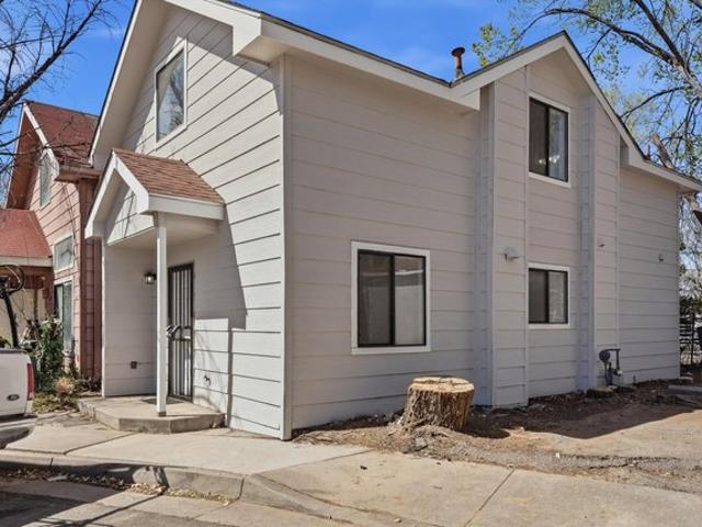 Townhouse for sale in New Mexico