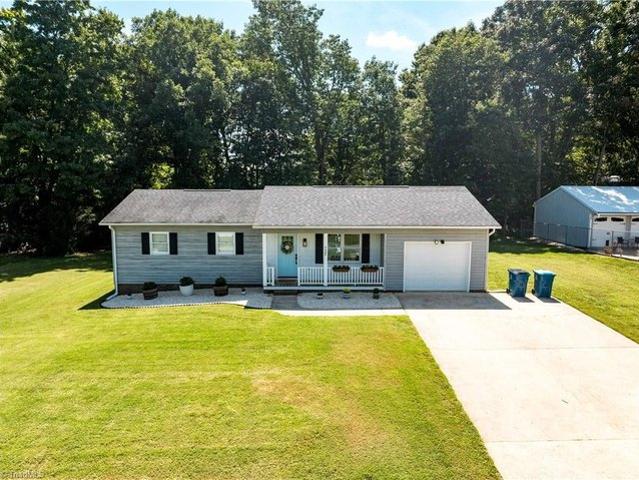 House for sale in Yadkinville, North Carolina