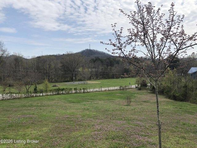 House for sale in Lebanon Junction, Kentucky
